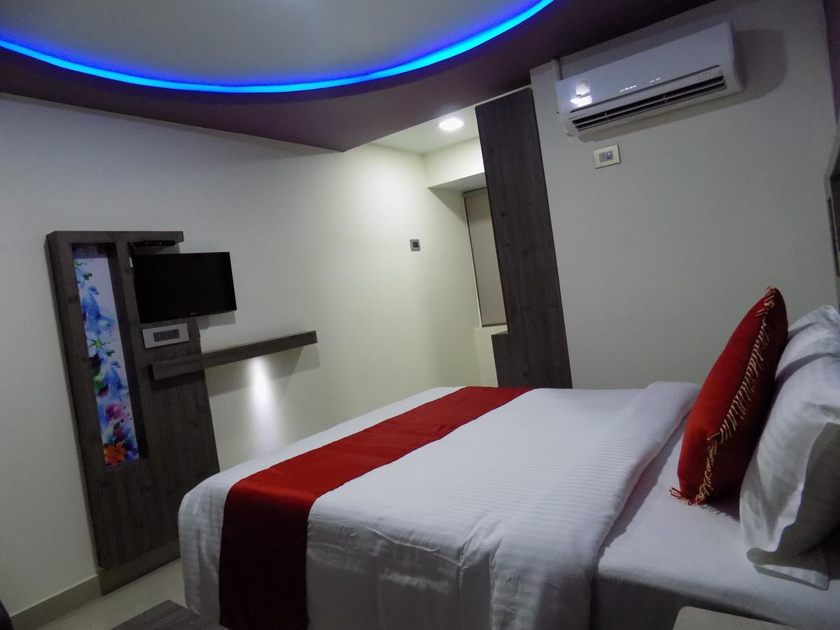 Hotel A J Park Alappuzha Exterior photo