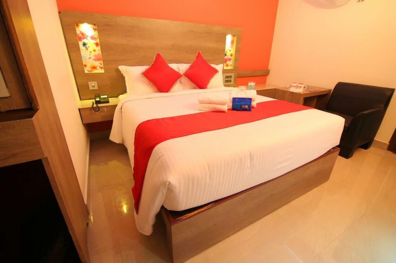 Hotel A J Park Alappuzha Exterior photo